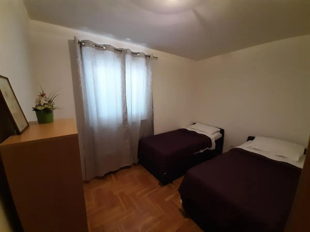 Apartment Jelena Traù Croazia
